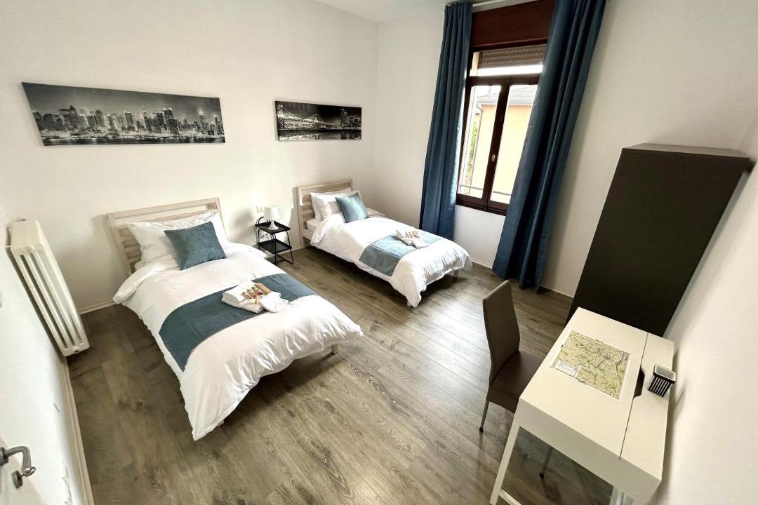Padova Apartment | Lovely Bridge View Apartment Close to Padua City Center