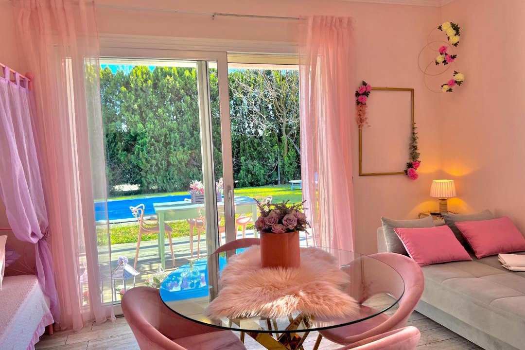 Sud Apartment | Ferragosto 2026 - Intera Villa con Piscina Privata Giardino BBQ Parcheggi