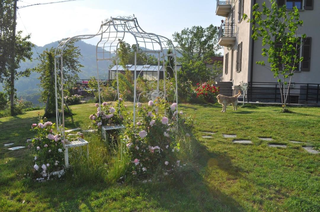 Borgo Val di Taro Bed & Breakfast | Rose e Cioccolato B&B