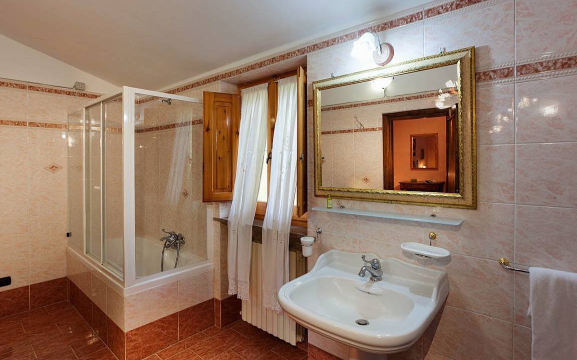 Photo of Bathroom in Santa Reparata