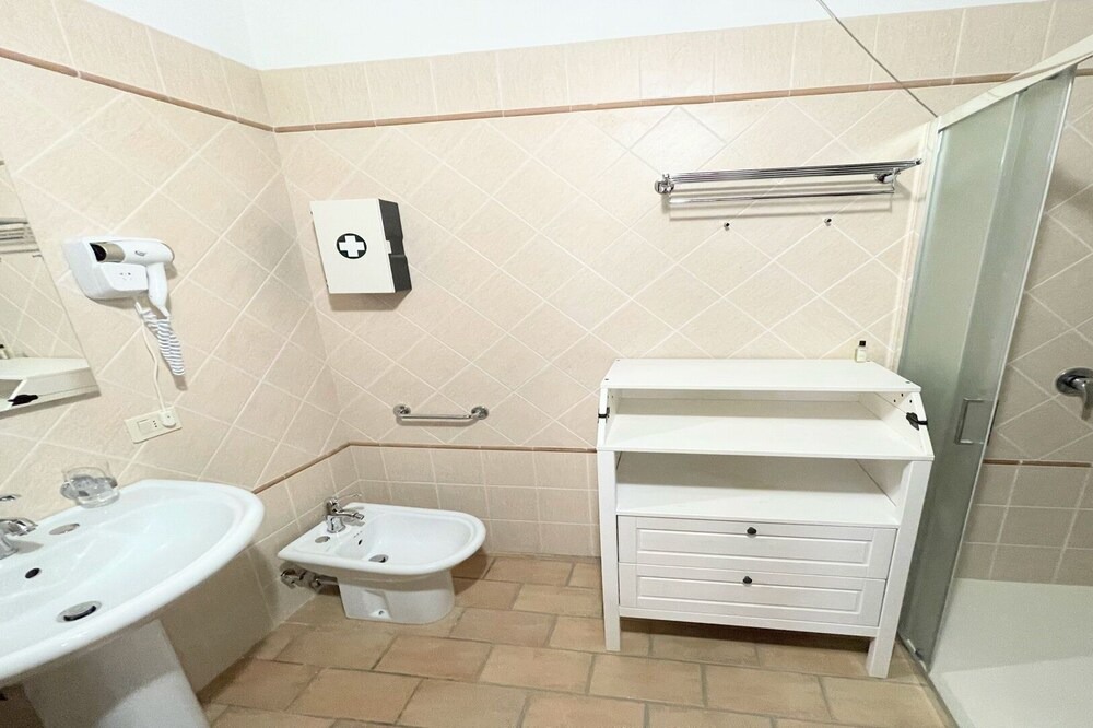 Photo of Bathroom in Limiti