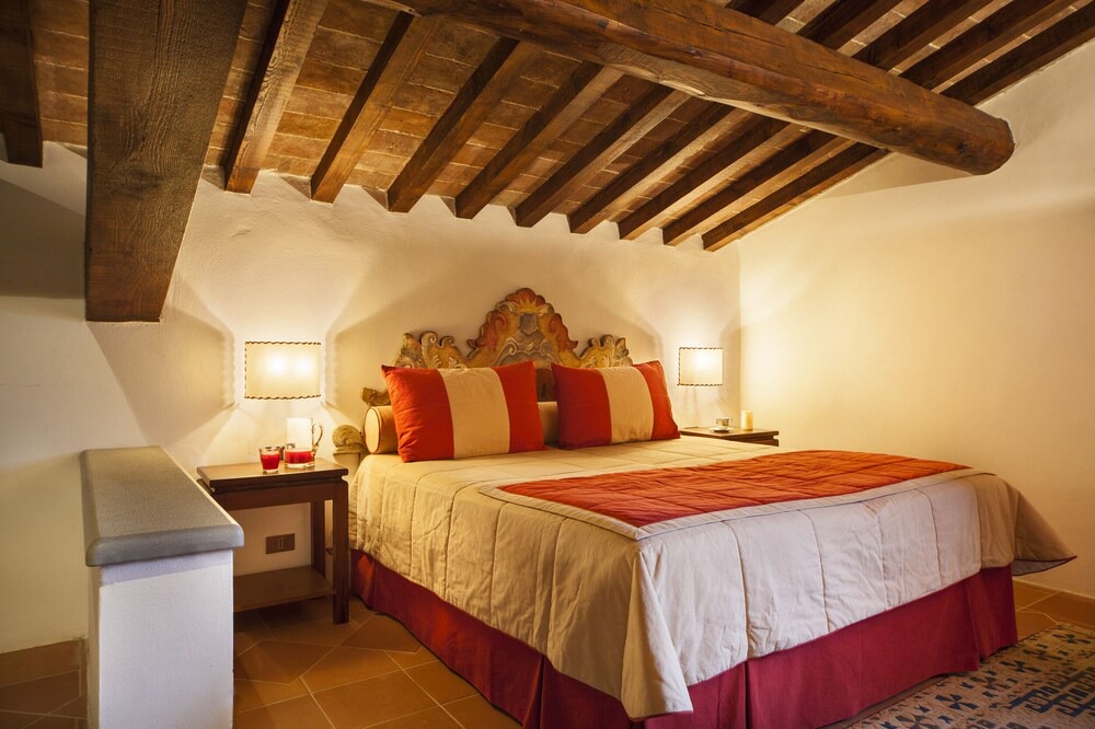 Photo of Bedroom in Monsanto
