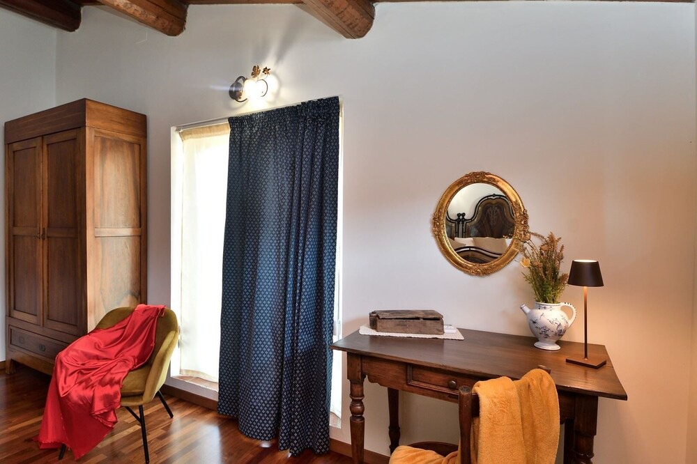 Photo of Bedroom in Castelfranco di Sopra