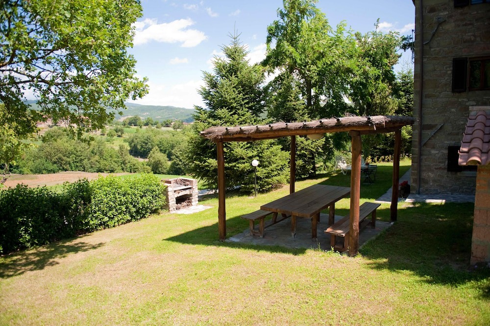 Photo of Outdoor in Caprese Michelangelo