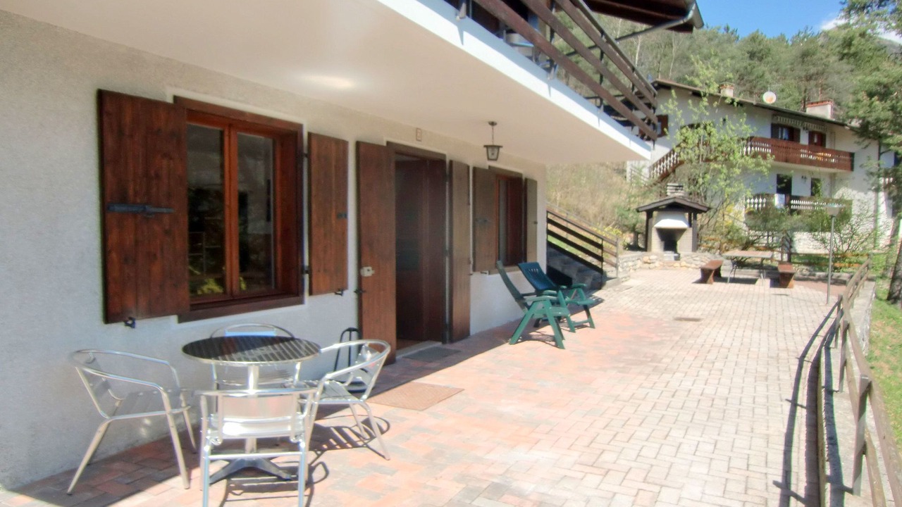 Photo of Patio Balcony in Val Maria-Pur