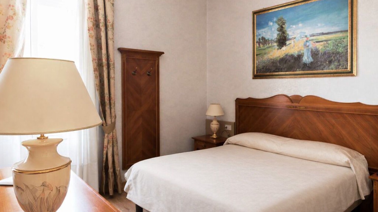 Photo of Bedroom in Toscolano Maderno