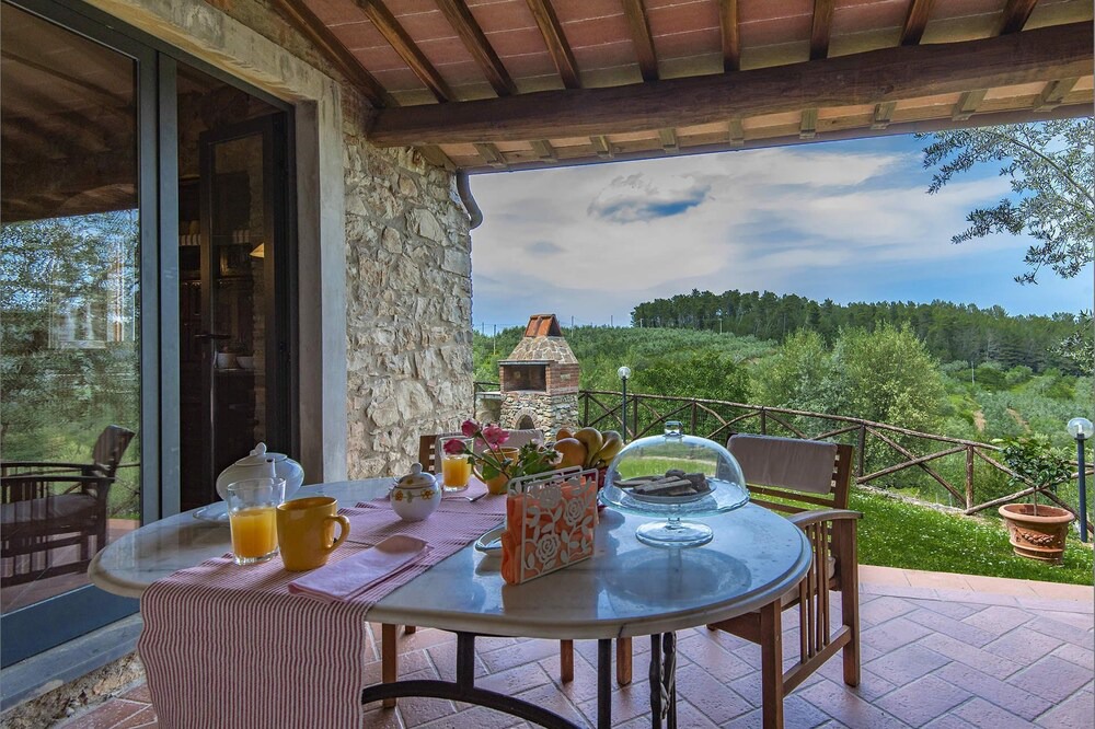 Photo of Patio Balcony in Badia Agnano