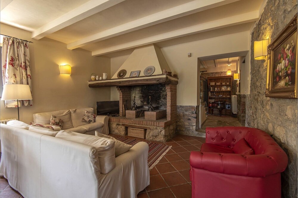Photo of Livingroom in Badia Agnano