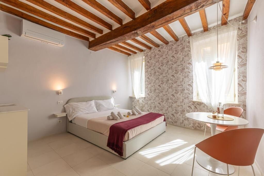 Photo of Bedroom in Parma City Centre