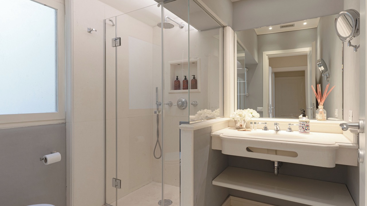 Photo of Bathroom in Oltrarno
