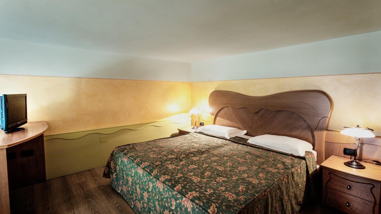 Photo of Bedroom in Parma City Centre