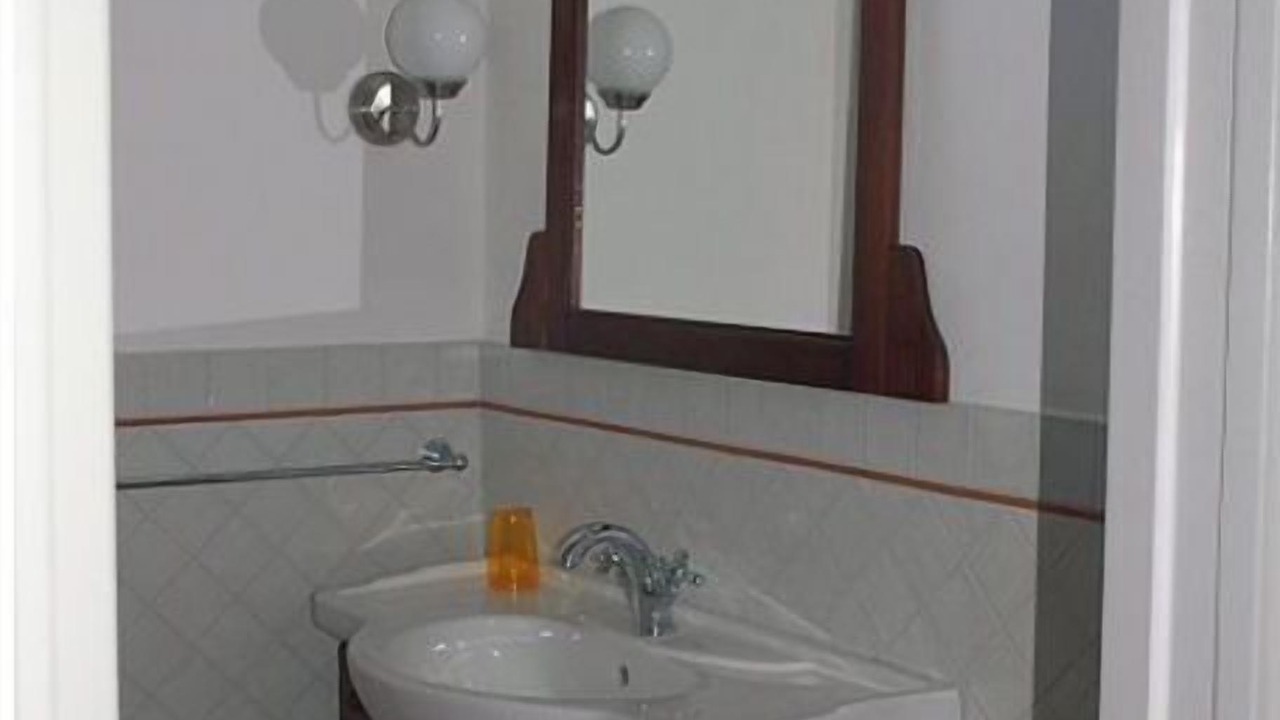 Photo of Bathroom in Mezzano