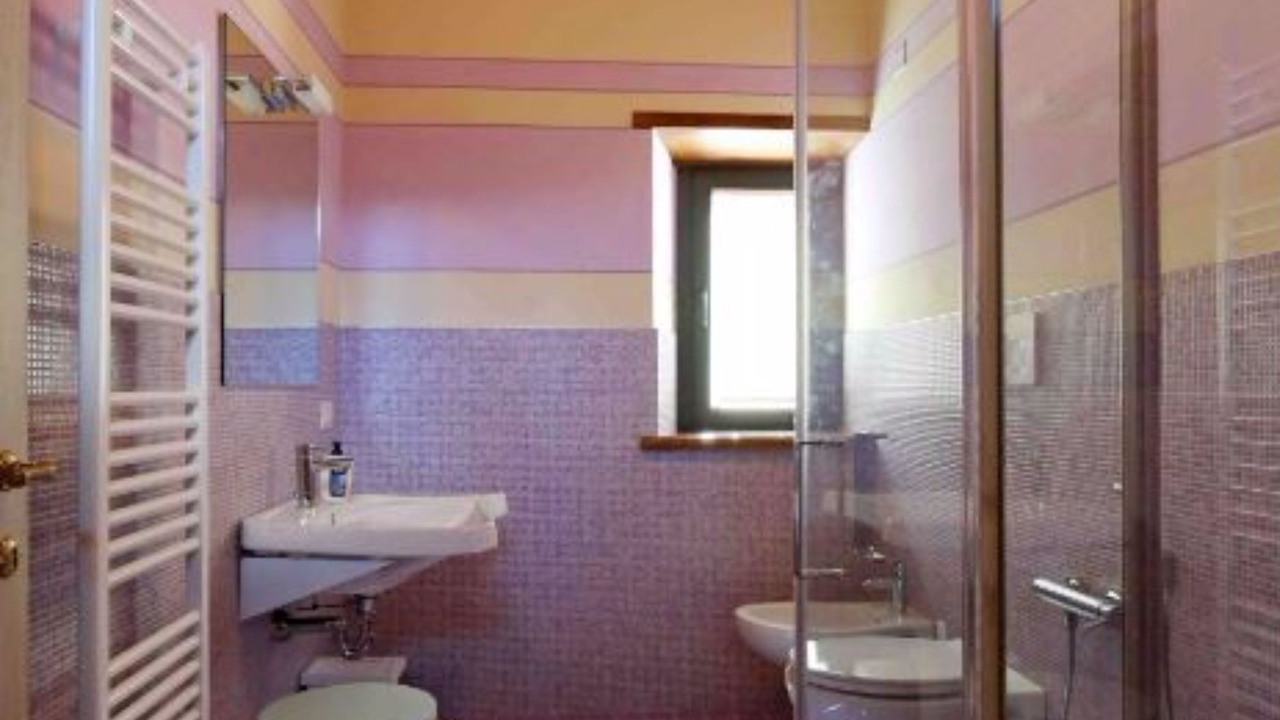 Photo of Bathroom in Poppi