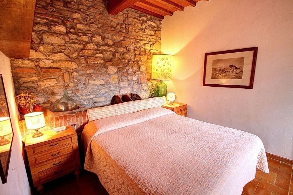 Photo of Bedroom in Barberino Val d'Elsa