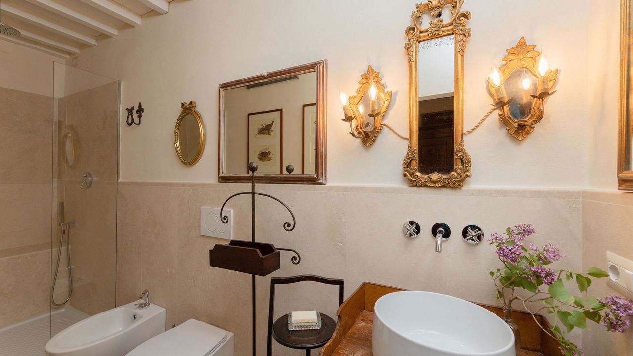 Photo of Bathroom in Cortona