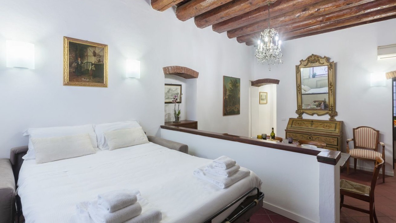 Photo of Bedroom in Ferrara Historic Centre