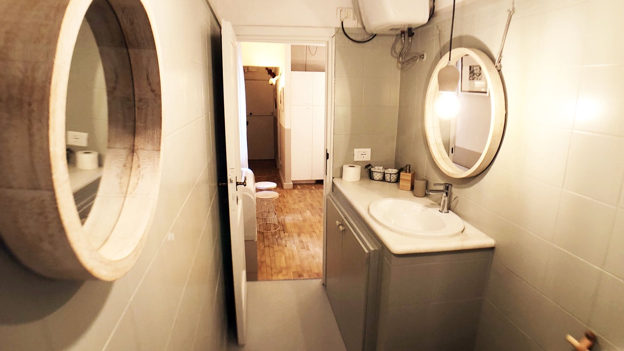 Photo of Bathroom in Oltrarno