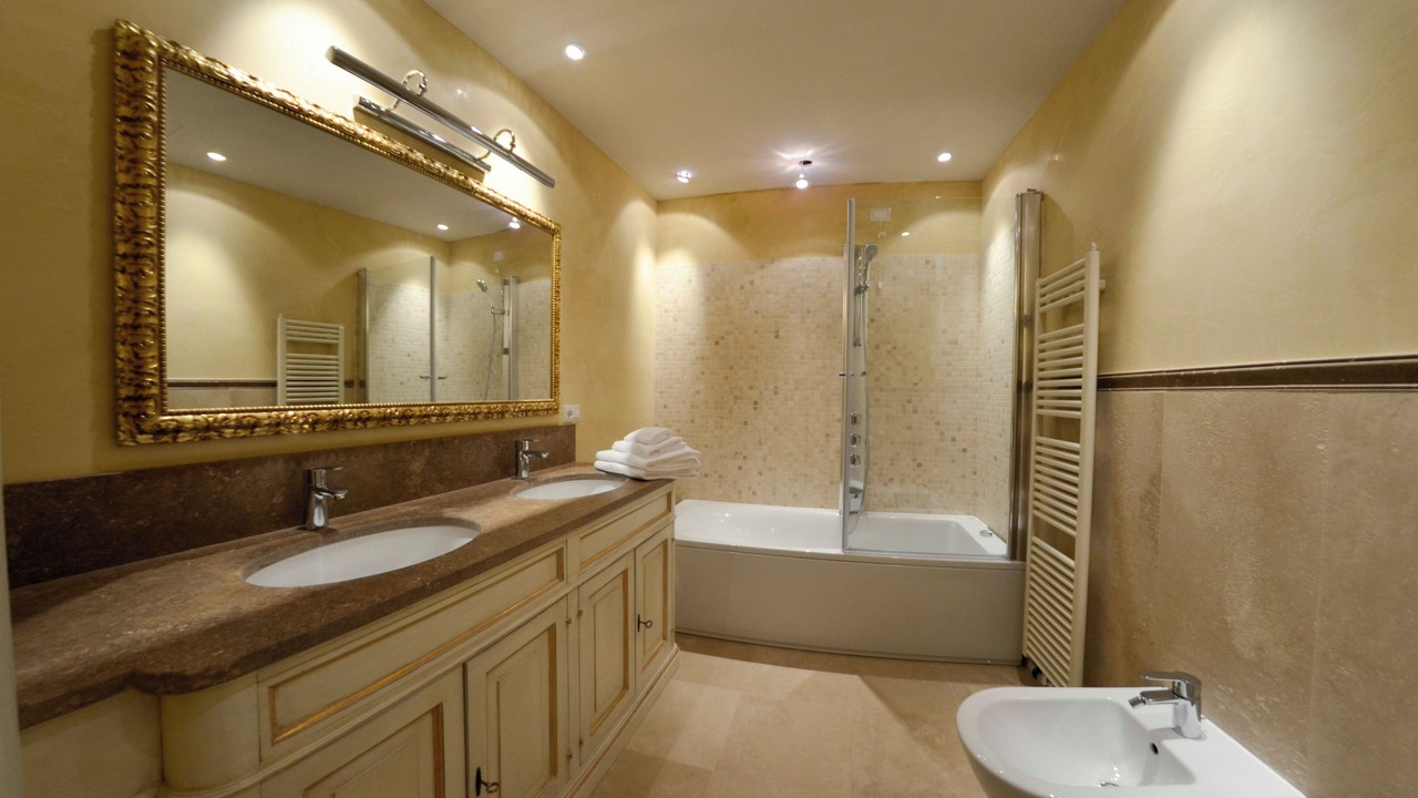 Photo of Bathroom in Cortona