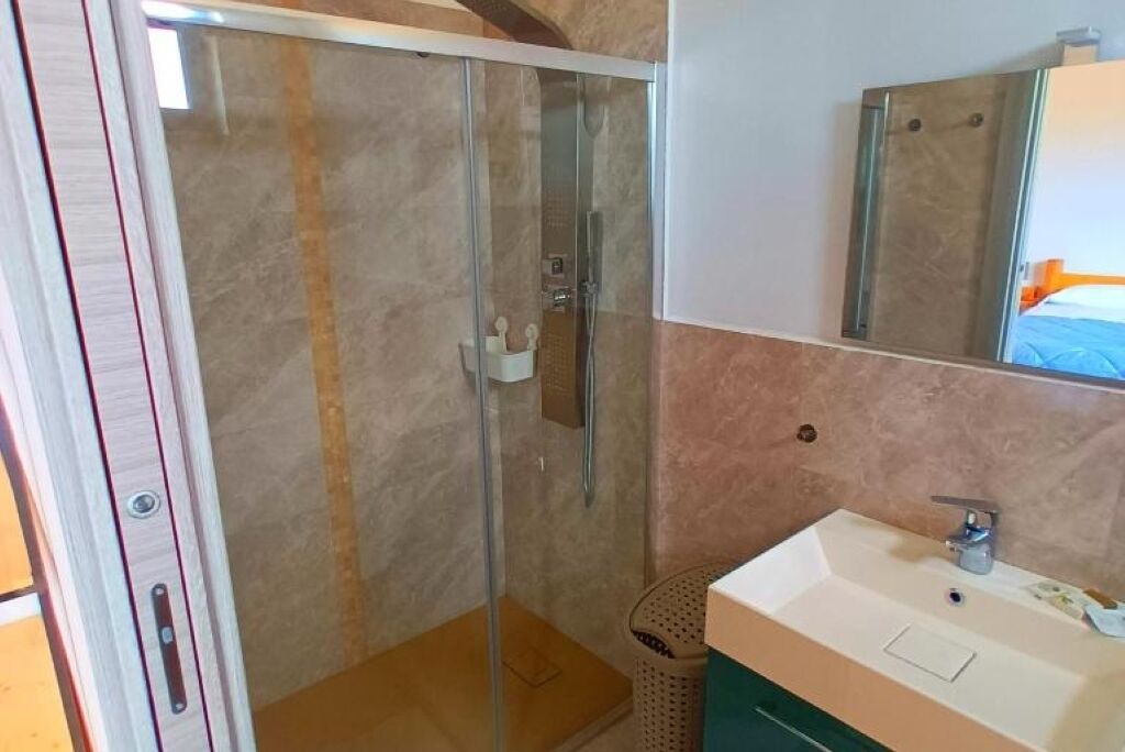 Photo of Bathroom in Cannara