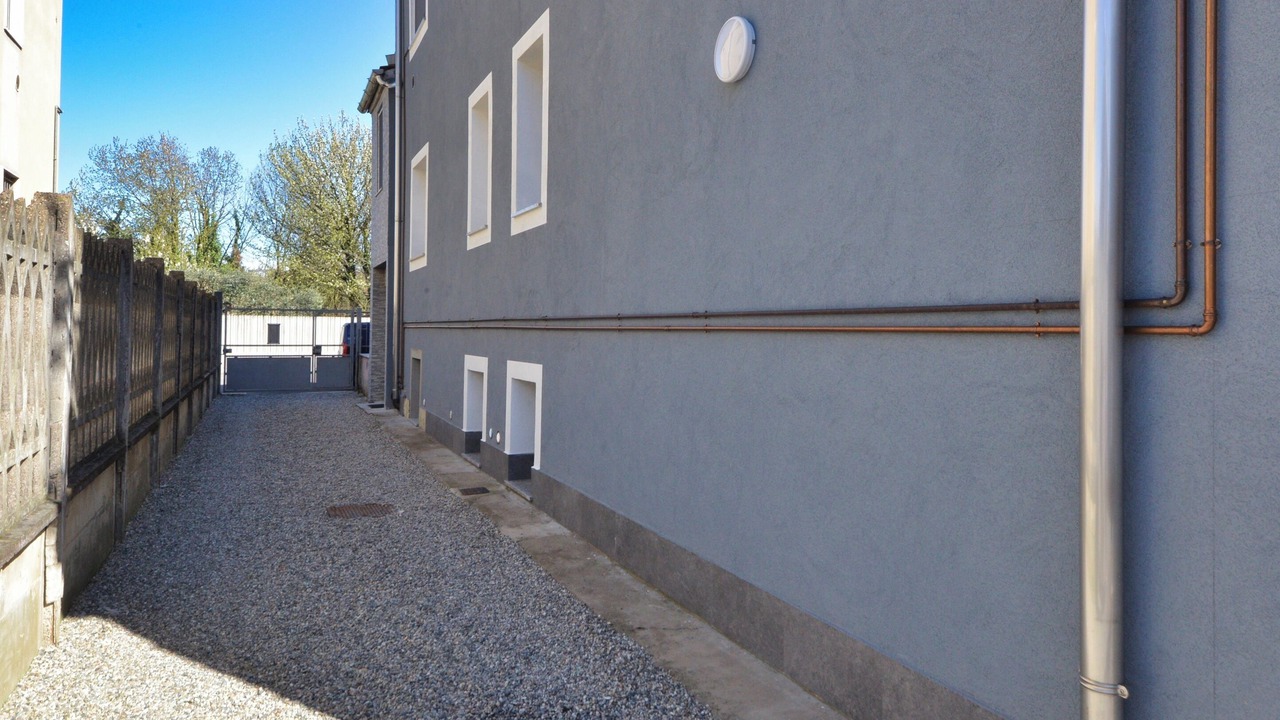 Photo of Outdoor in Rho