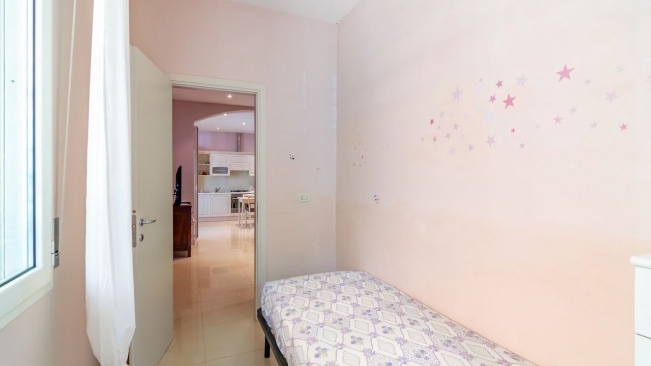 Photo of Bedroom in Marina Centro