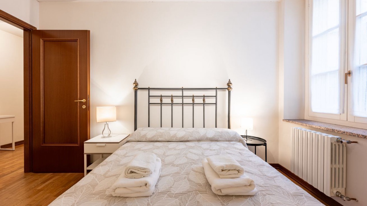 Photo of Bedroom in Parma City Centre