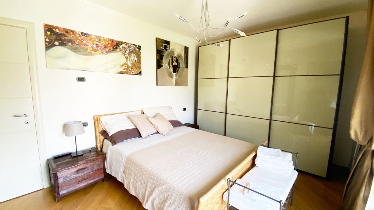 Photo of Bedroom in Toscolano Maderno