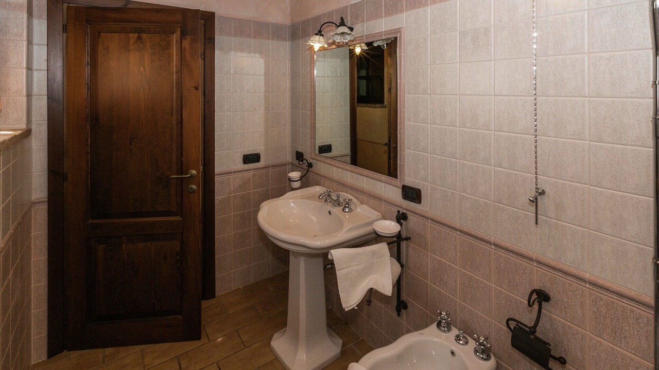 Photo of Bathroom in Montoro