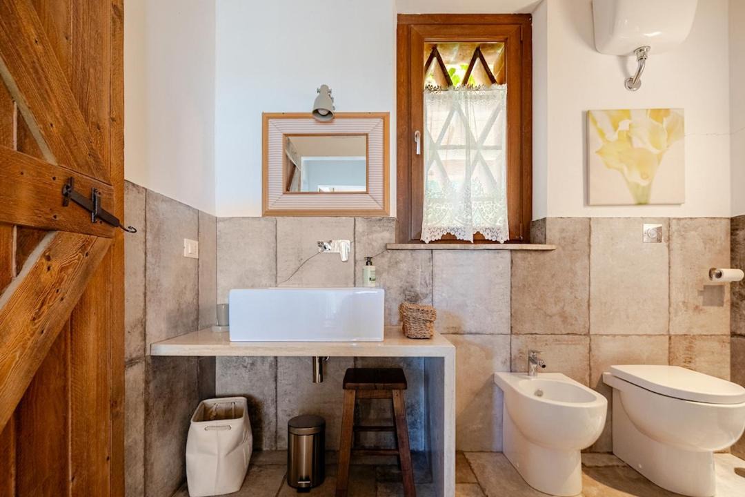 Photo of Bathroom in Montoro