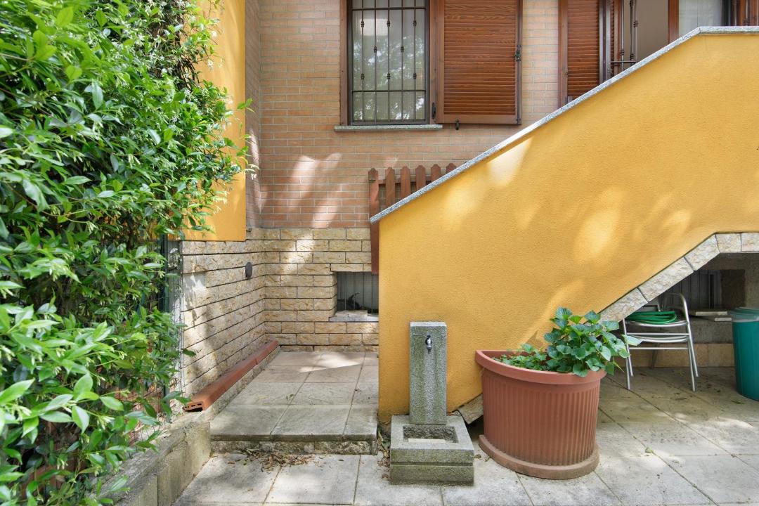 Photo of Others in Saronno