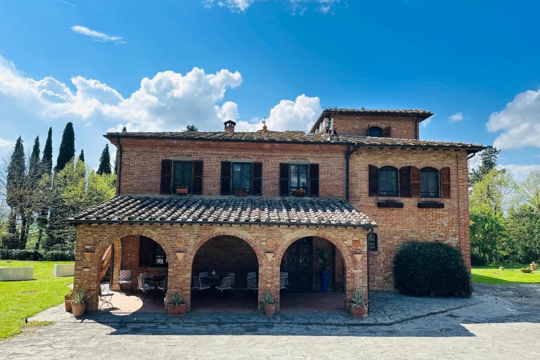 Photo of Others in Santarello