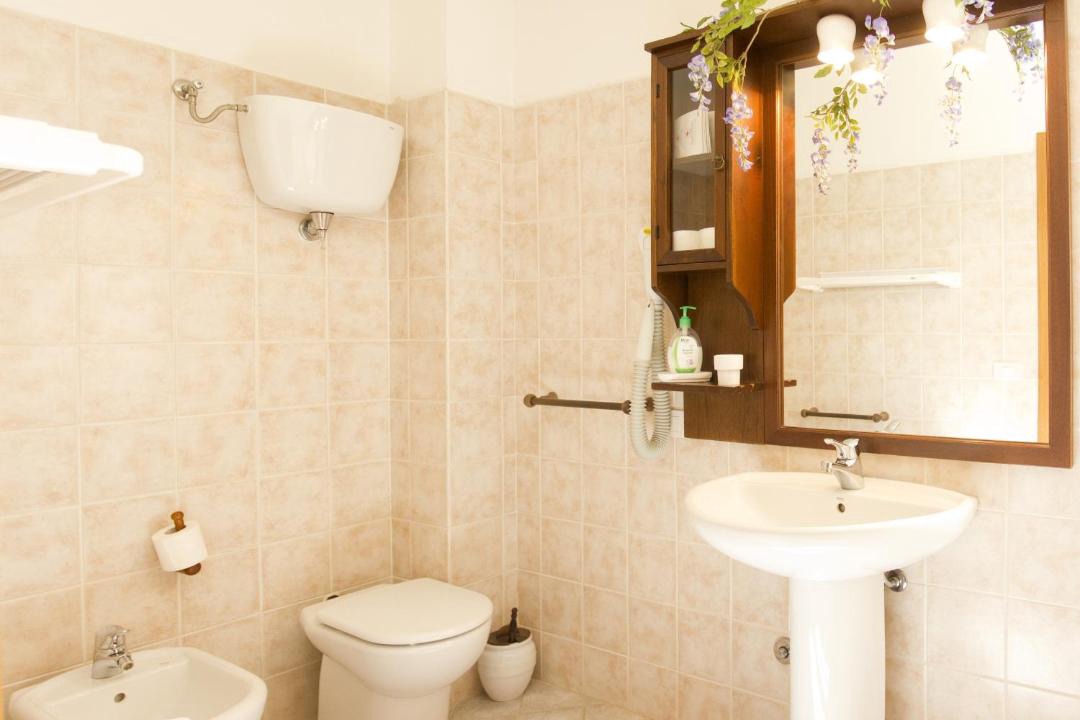 Photo of Bathroom in Santa Reparata