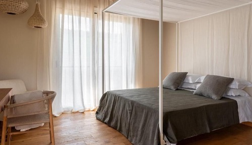 Deluxe Double Room, Patio, Garden View