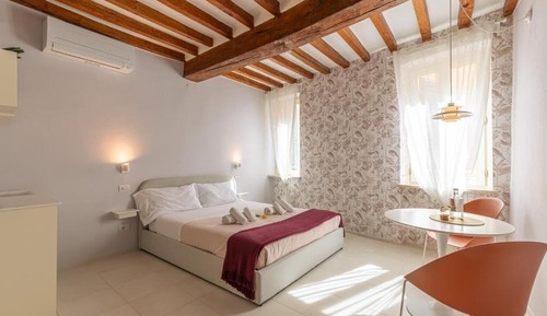 Superior Double Room, City View