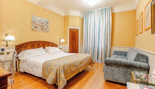Junior Superior Room 1 double bed with sofa bed