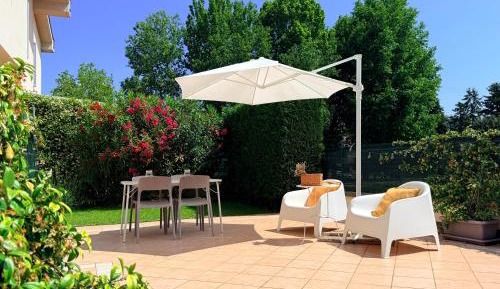 One-Bedroom Apartment with Terrace