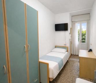 Budget Single Room