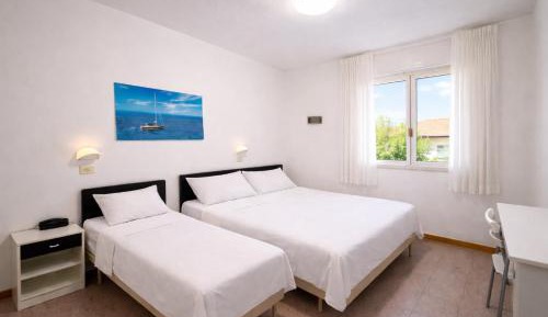 Economy Triple Room