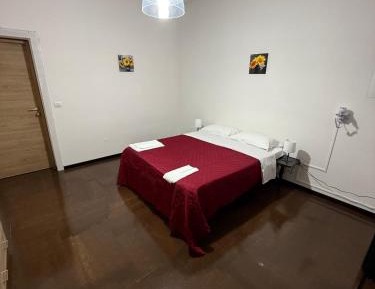 Standard Double Room with Shared Bathroom