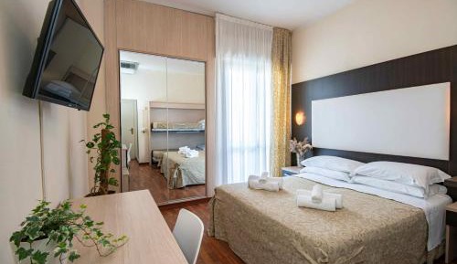 Quadruple Room with Balcony