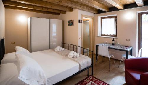 Studio with Garden - via Barbarani 13 - Separate Building