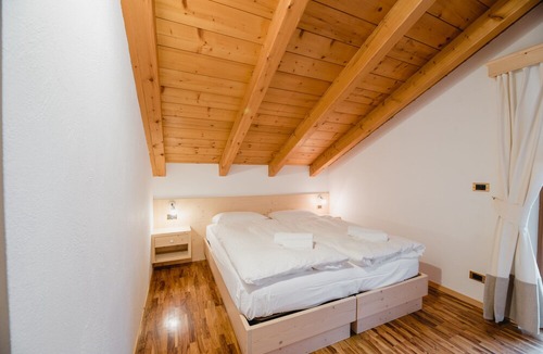 Soraga Apartment | Apartment 'Cima Dodici A Parte' with Mountain View, Private Garden and Wi-Fi