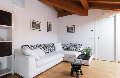 Villasanta Apartment | Italianway - Colombo 4