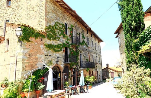 Magione House | Borgo Cenaioli- Place of Silence- 1 Bedroom Apartment 3 Adults