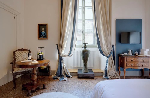 Centro Storico House | Palazzo Giacometti Suites