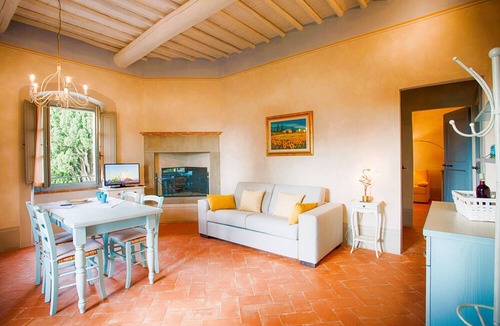 Ponte Buriano House | Farmhouse in Castiglion Fibocchi