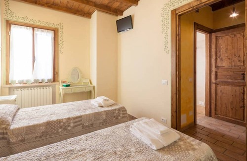 Roncoferraro Bed & Breakfast | B&B La Casa delle Rondini