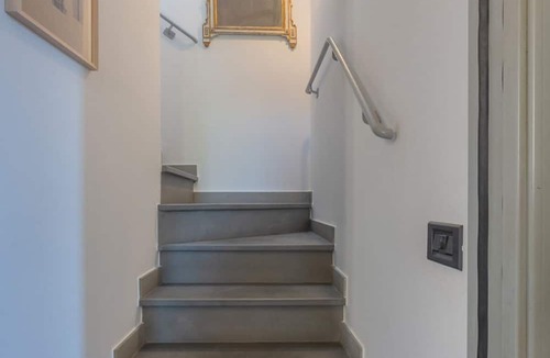 Ferrara Historic Centre Apartment | GuestHost - 'The Yellow House' central Apartment!
