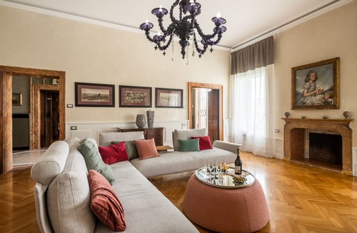 San Marco Apartment | Amazing Grand Canal Apartment in San Marco Top Location