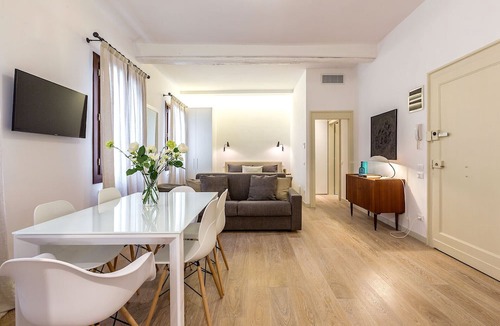 San Marco Apartment | Spacious and Charming Apartment Near Fenice Theatre